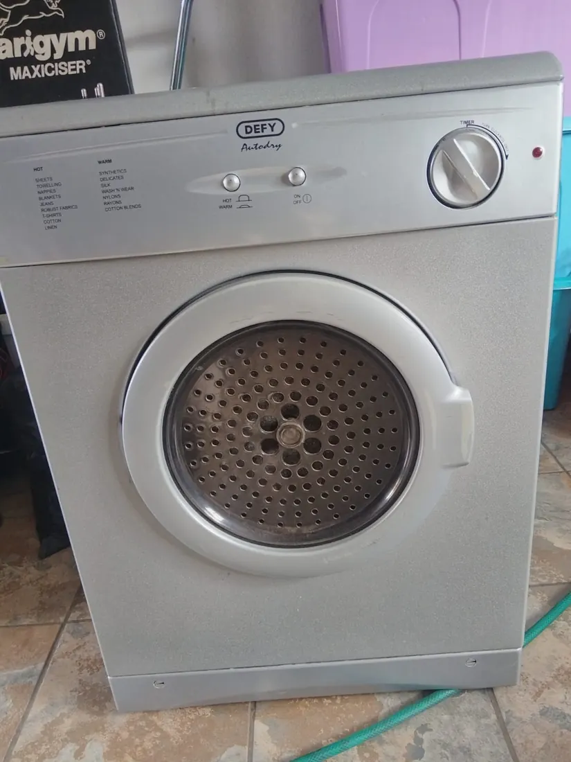 Fridge Repair completed by an appliance repair technician in Hillcrest